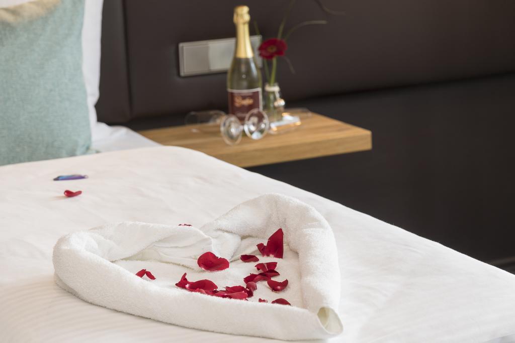 Hotel & Restaurant Becher Donzdorf Экстерьер фото